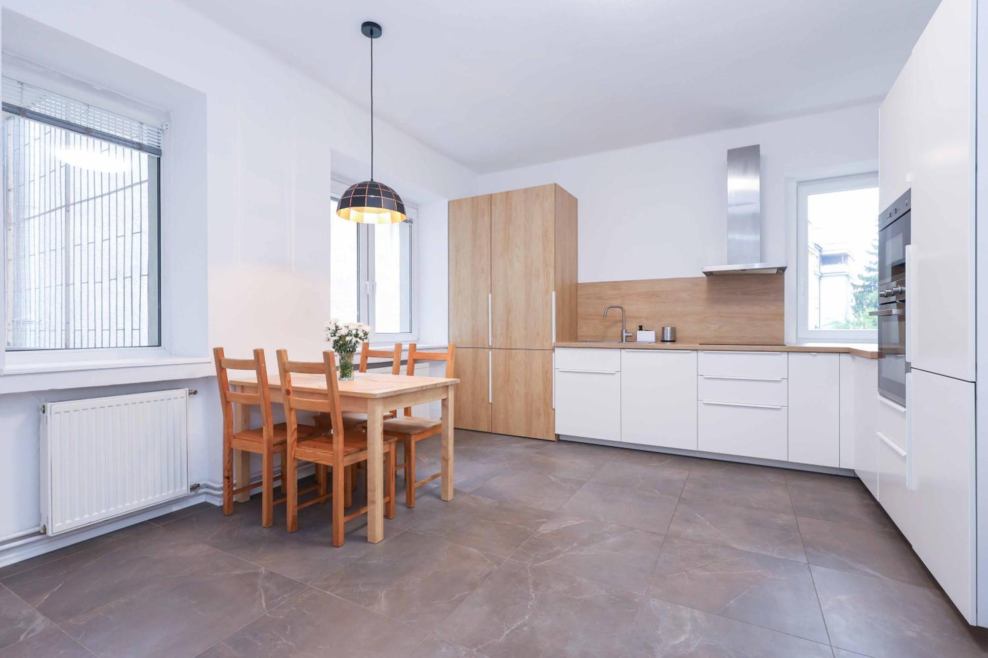 Charming Old Town Family Retreat Apartment Bratislava Ngoại thất bức ảnh
